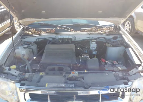 2012 Ford Escape Xlt z USA, uszkodzony, nr VIN 1FMCU0DG2CKB51161